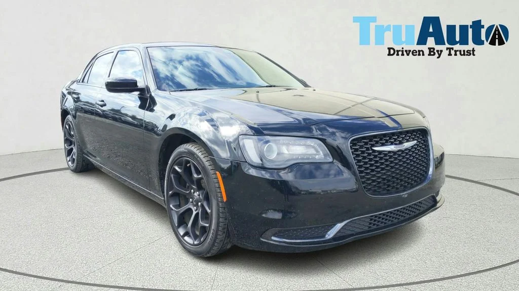 2019 Chrysler 300