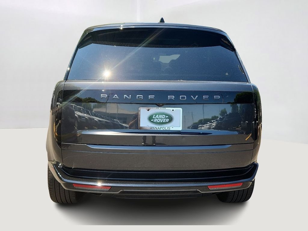 Certified Used 2025 Carpathian Grey Premium Metallic Land Rover SE image 5
