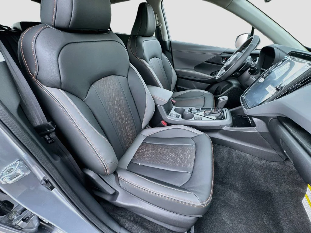 New 2027 Silver Subaru Limited image 33