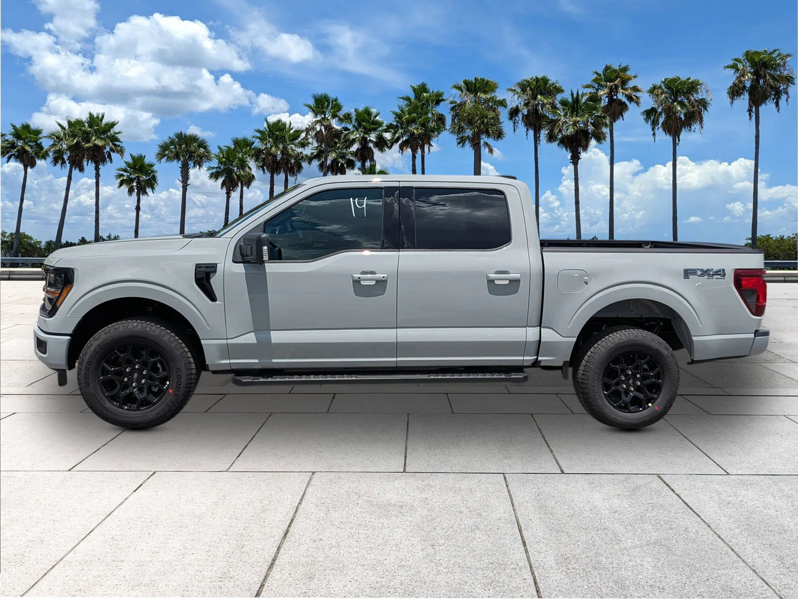 New 2026 Avalanche Ford XLT image 4