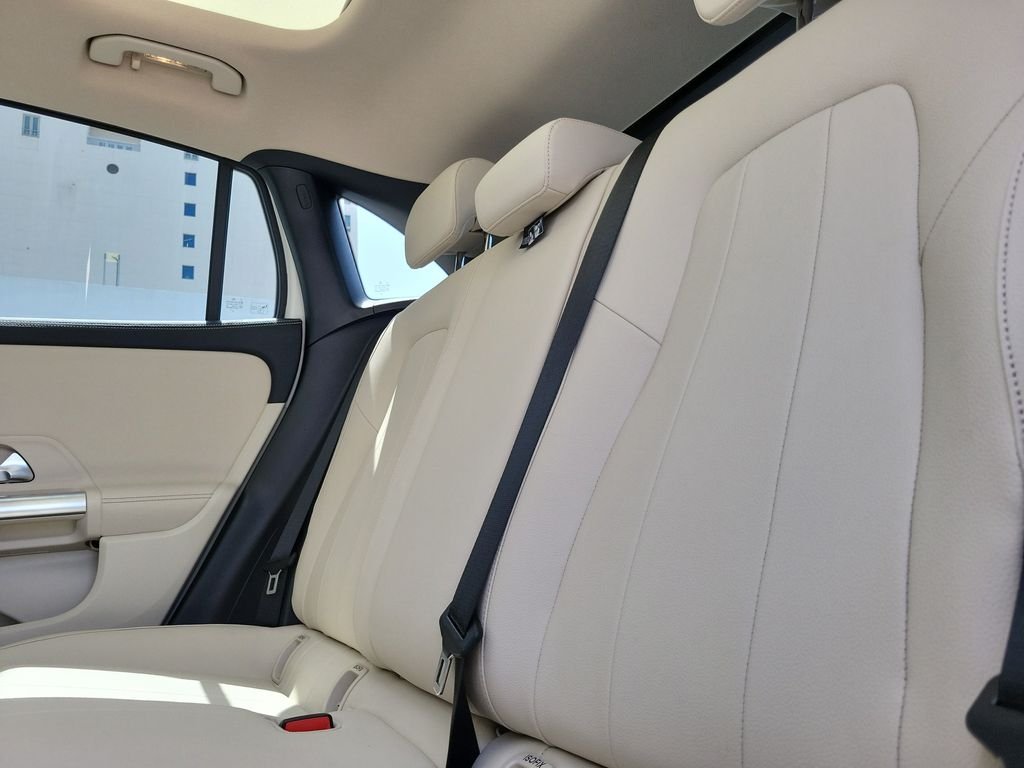 Certified Used 2023 White Mercedes-Benz GLA 250 image 9
