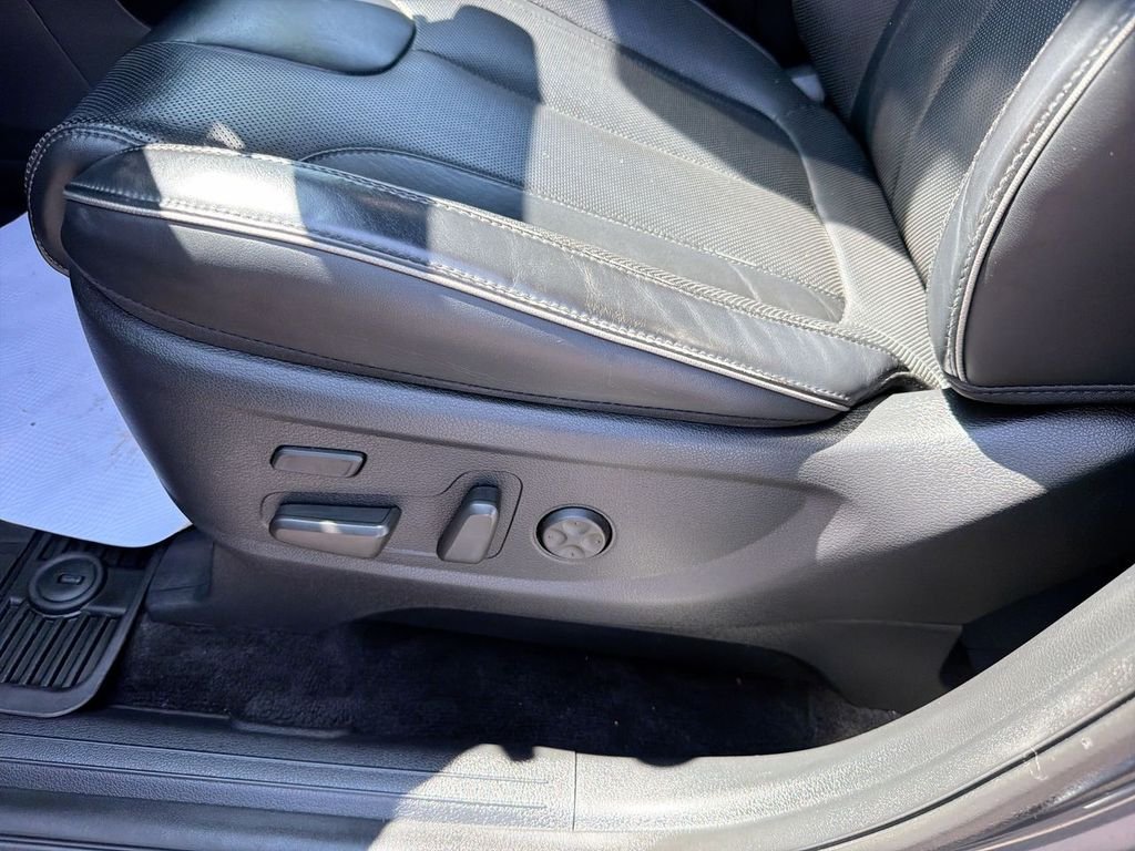 Used 2020 Gray Hyundai Limited image 18