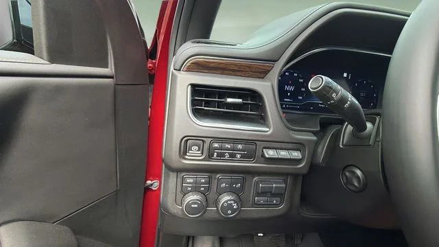 Used 2024 Red Chevrolet Premier image 21