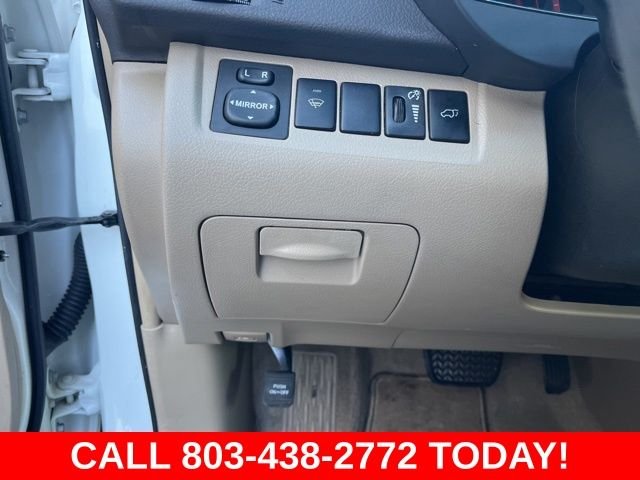 Used 2010 White Toyota Limited image 33