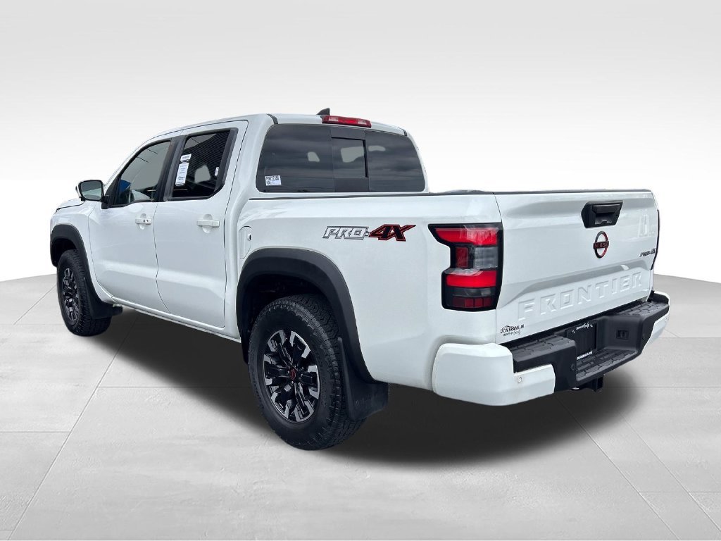 Used 2023 White Nissan PRO-4X image 3