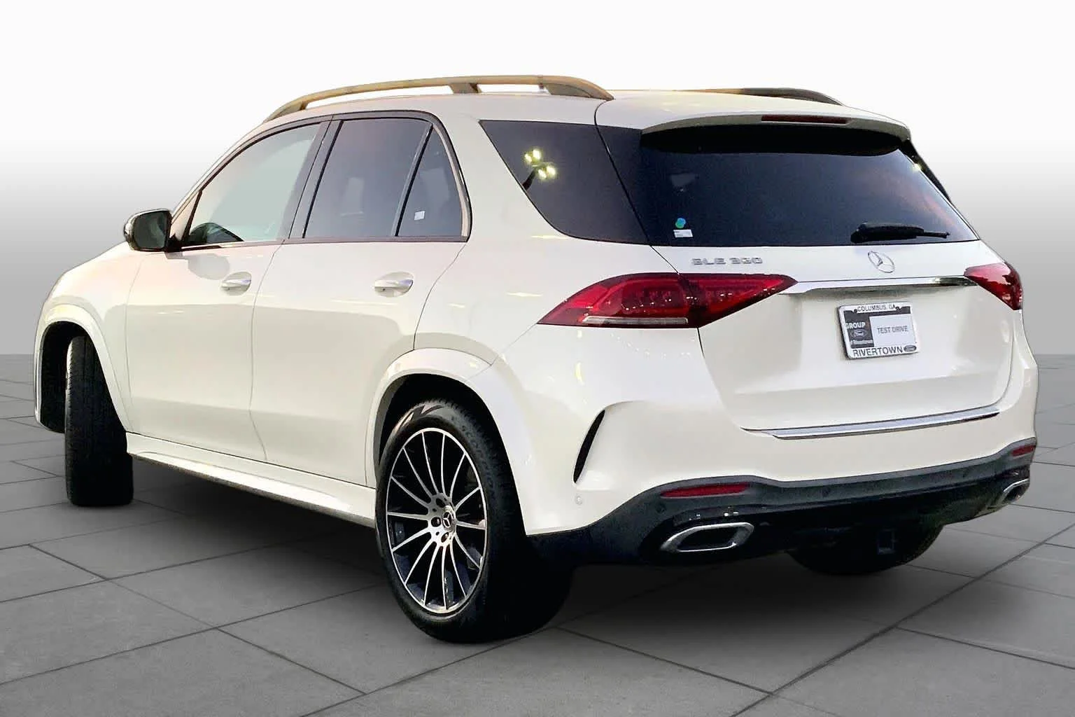 Used 2021 designo Diamond White Bright Mercedes-Benz GLE 350 image 11