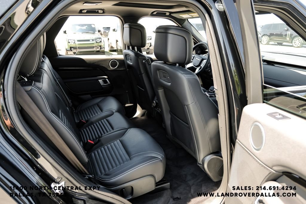 Used 2025 Black Land Rover S image 31