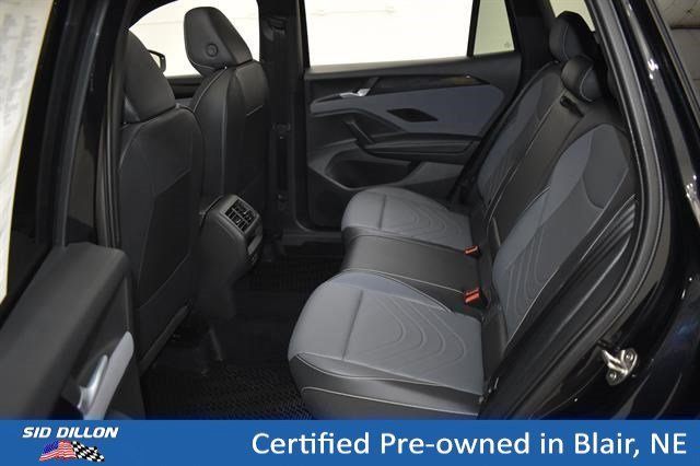 Used 2026 Deep Black Pearl Volkswagen SE R-Line Black image 9