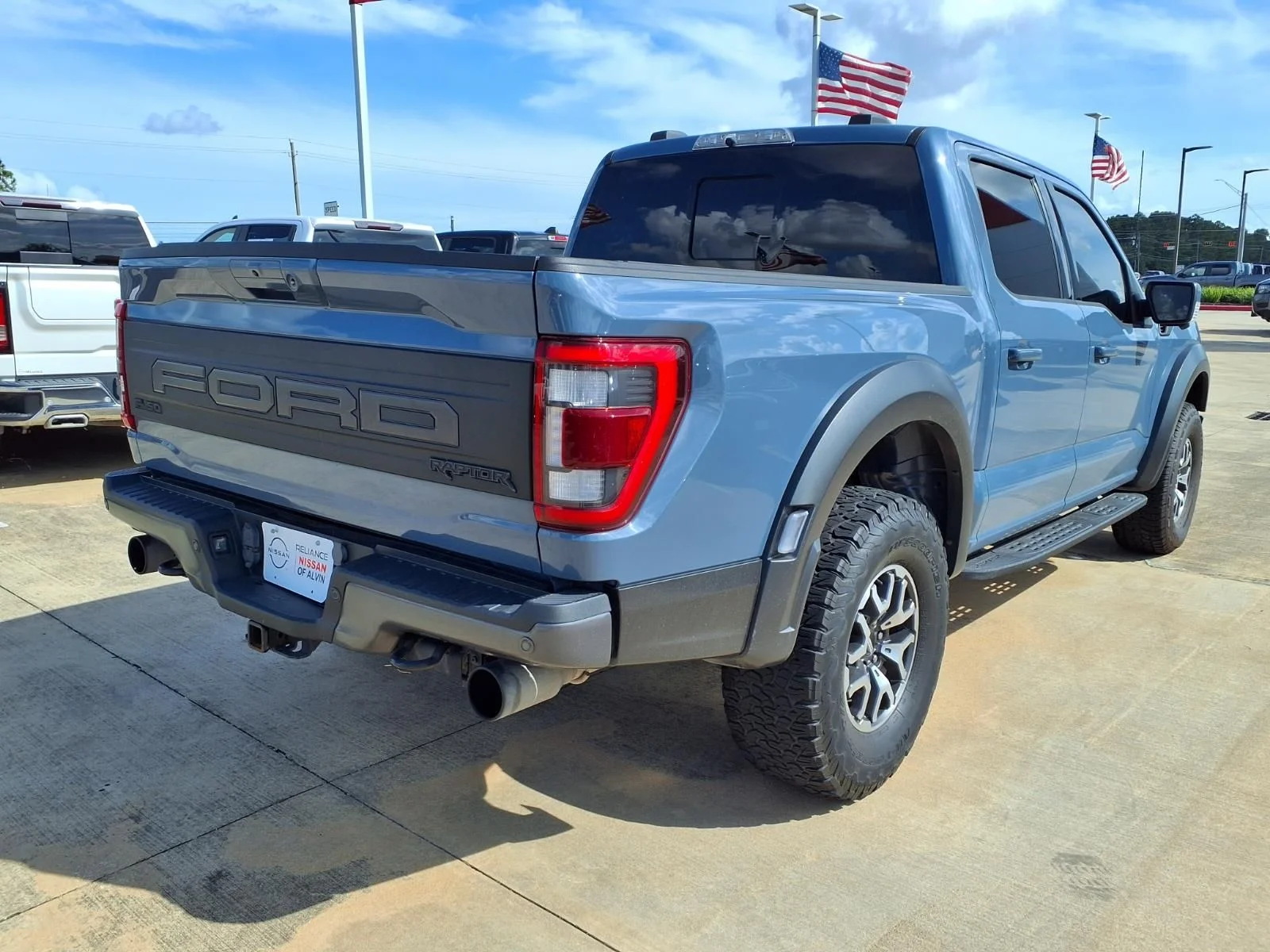 Used 2023 Gray Ford Raptor image 4