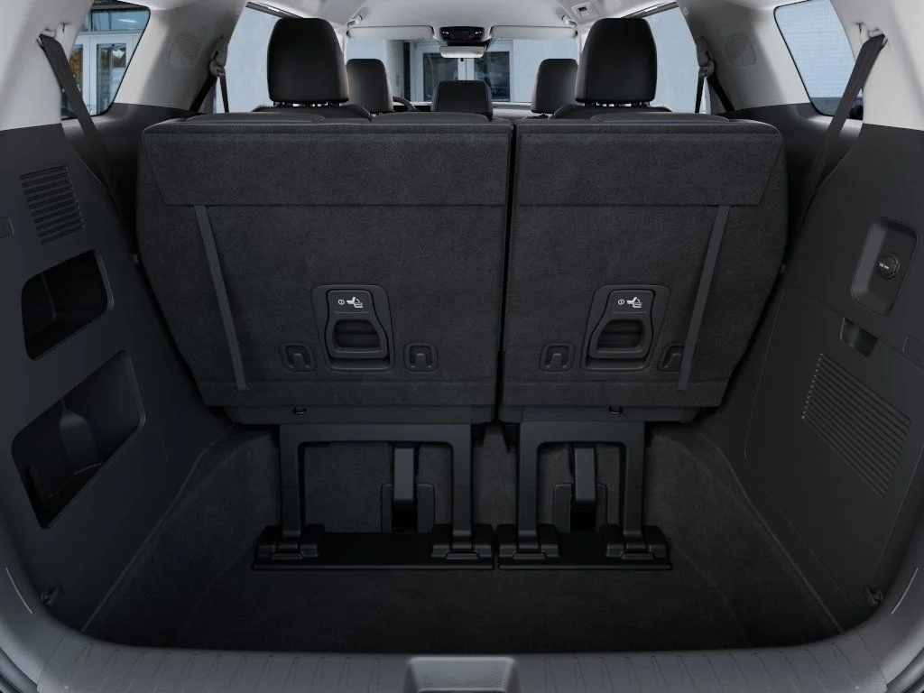 New 2027 White Kia LXS image 19