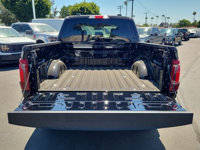 New 2026 Agate Black Metallic Ford XLT image 20