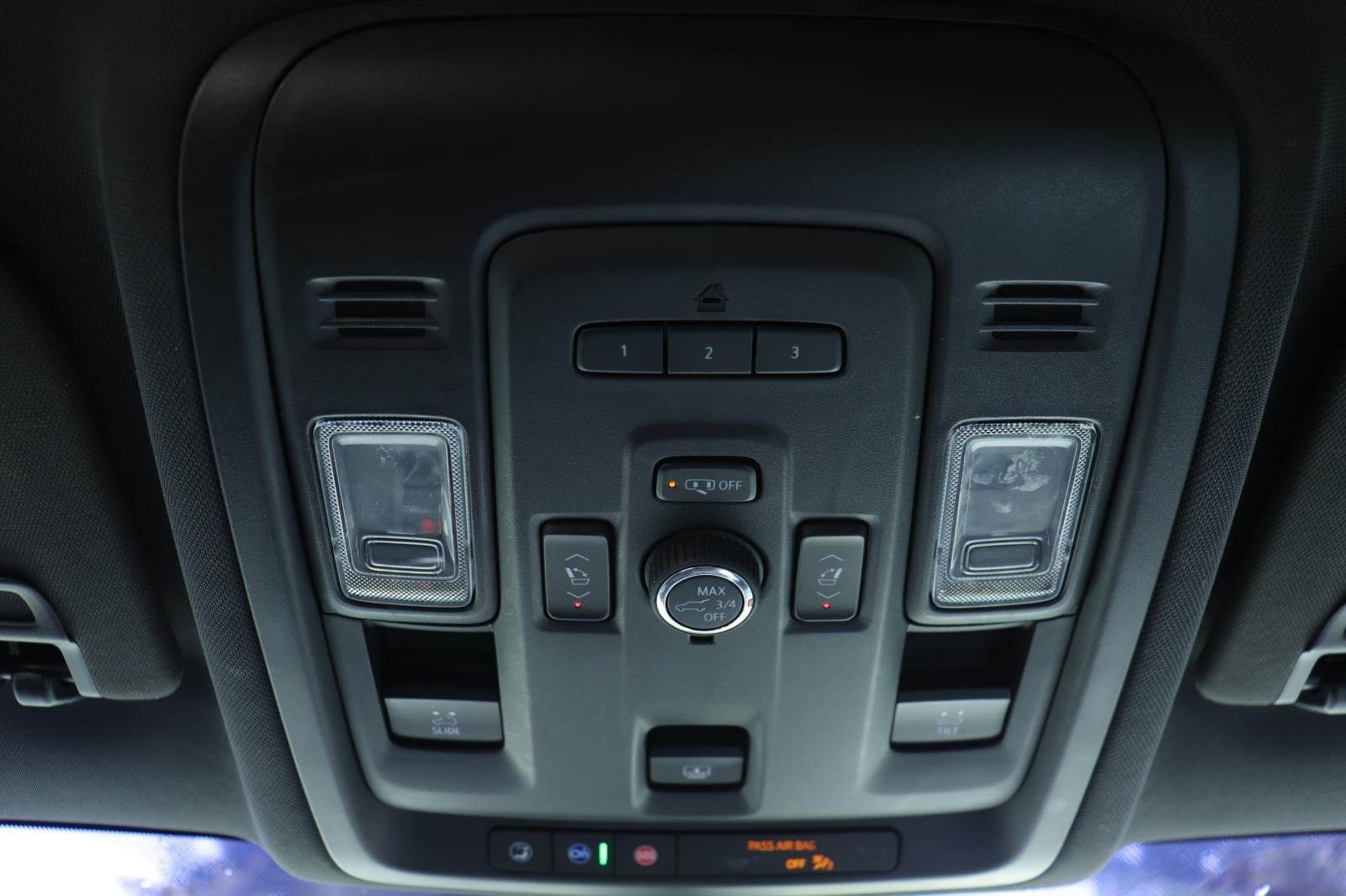 Used 2021 Iridescent Pearl Tricoat Chevrolet High Country image 26