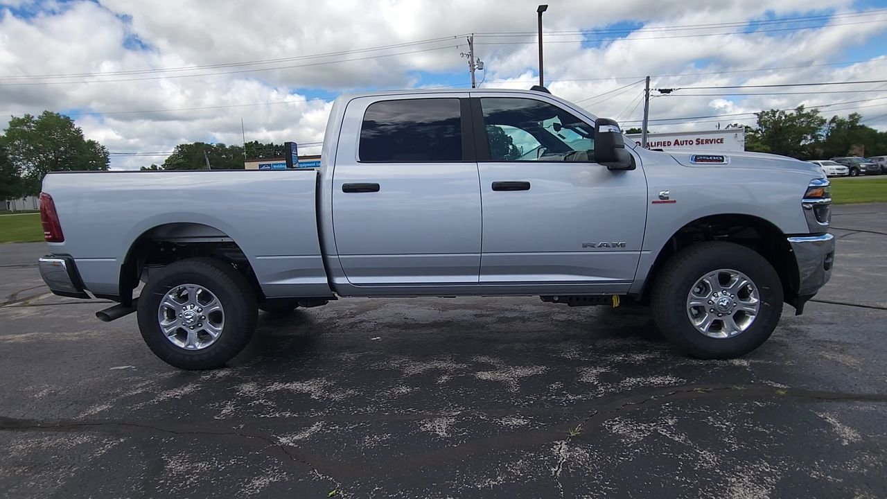 2026 RAM 2500 Big Horn - Photo 9