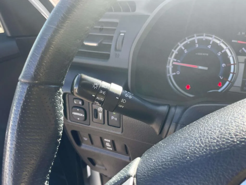 Certified Used 2019 Blizzard Pearl Toyota Limited image 36