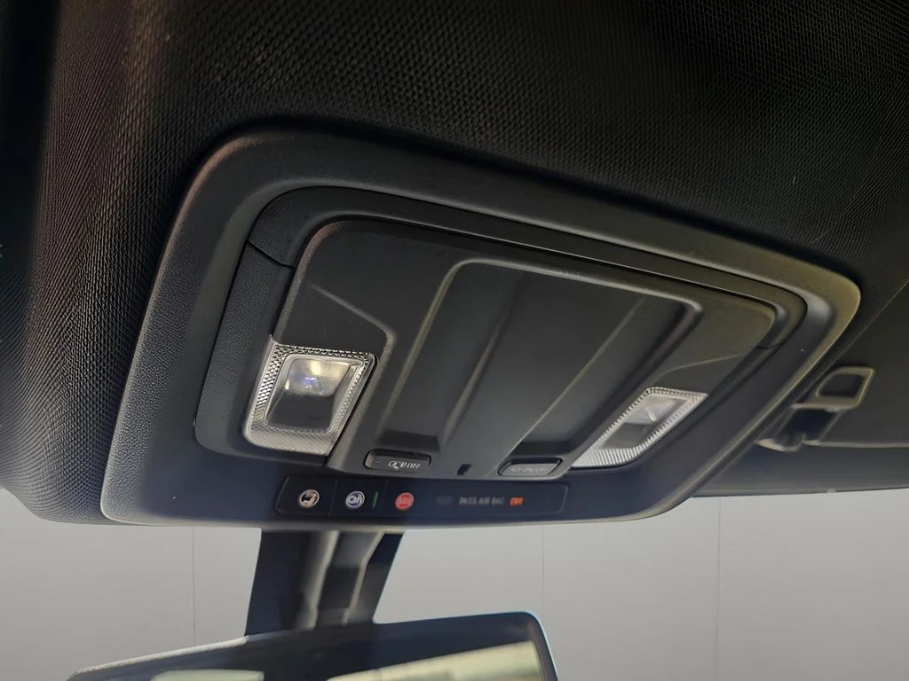 Used 2021 Summit White GMC AT4 image 20