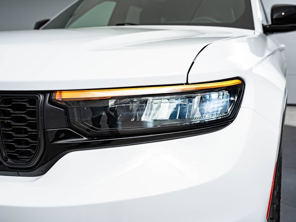 Used 2023 Bright White Clearcoat Jeep Altitude image 15