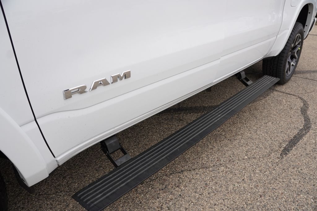 New 2026 Bright White Clear-Coat Exterior Paint RAM Laramie image 11