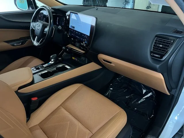 Used 2024 Eminent White Pearl Lexus 450h+ Luxury image 44