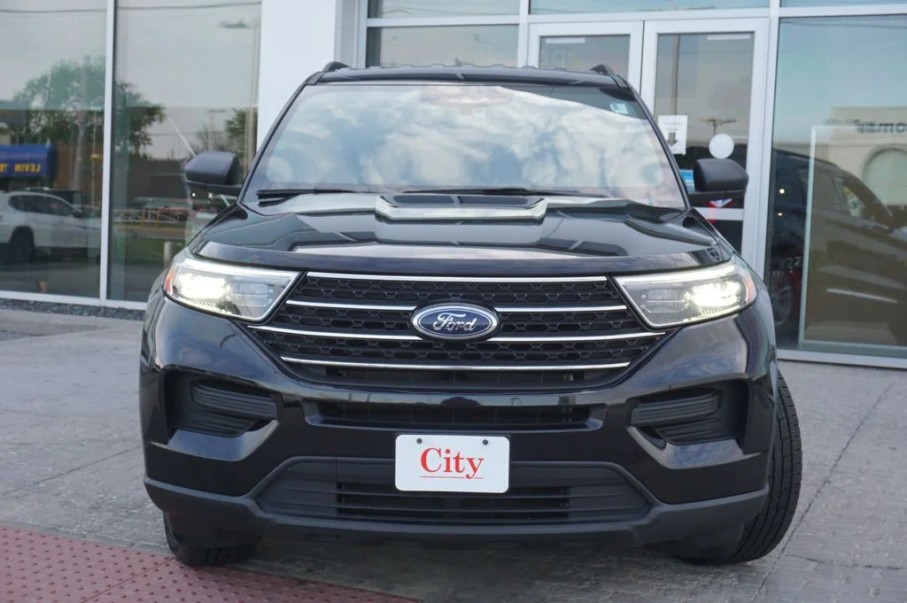 Used 2020 Black Ford XLT image 6