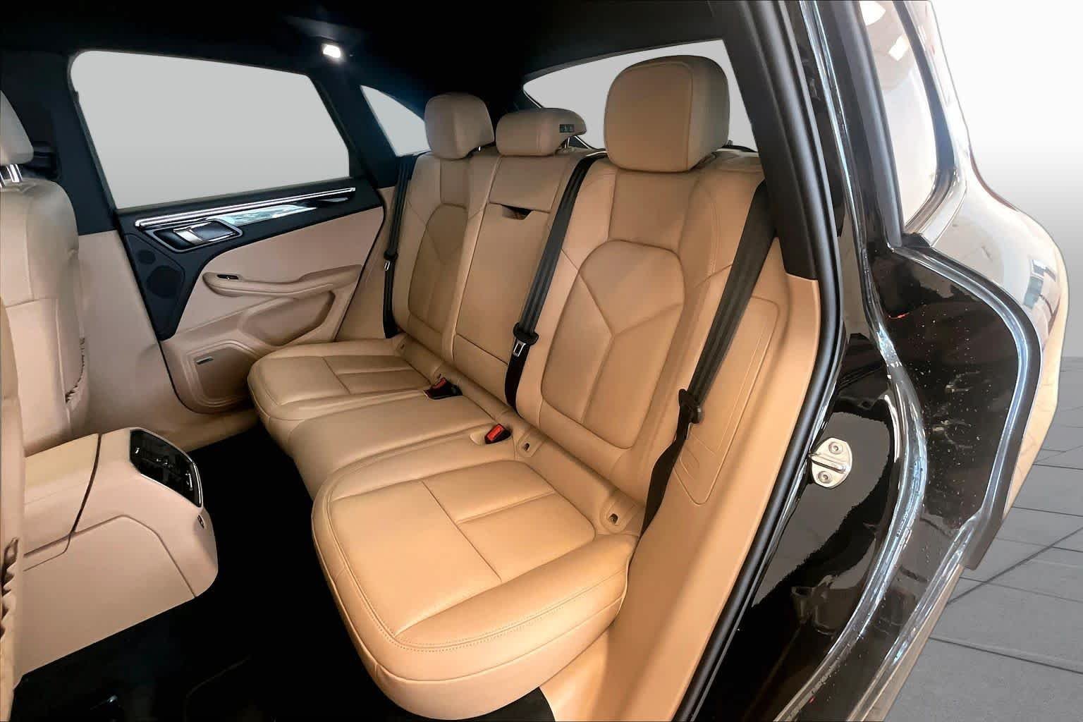 Used 2024 Black Porsche  image 17