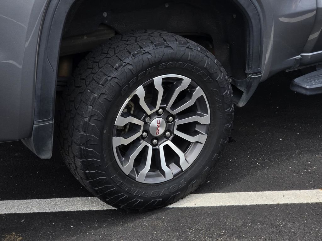 Used 2020 Gray GMC AT4 image 40