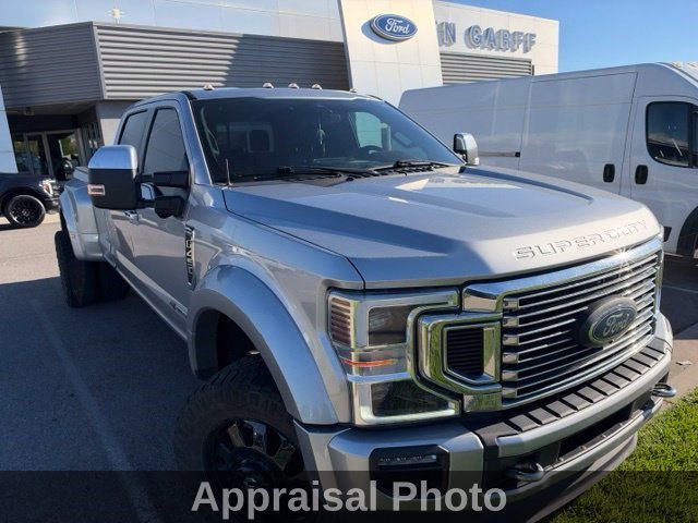 Used 2022 Silver Ford Platinum image 2