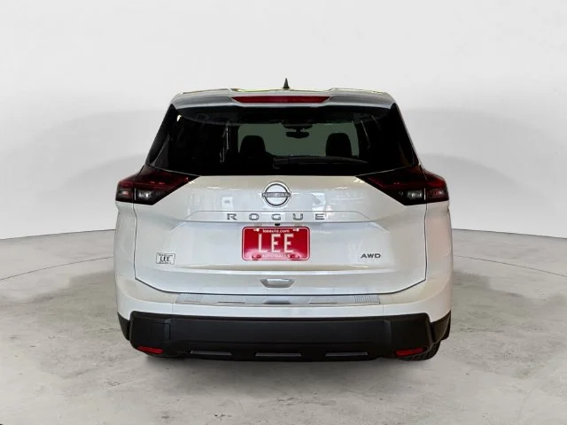 New 2026 White Nissan SV image 4
