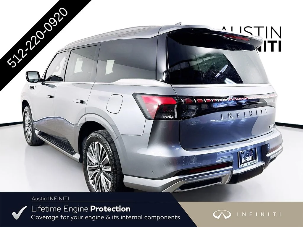 New 2027 Silver INFINITI LUXE image 7
