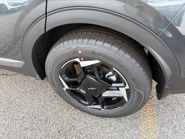 New 2026 Gravity Gray Kia EX image 7