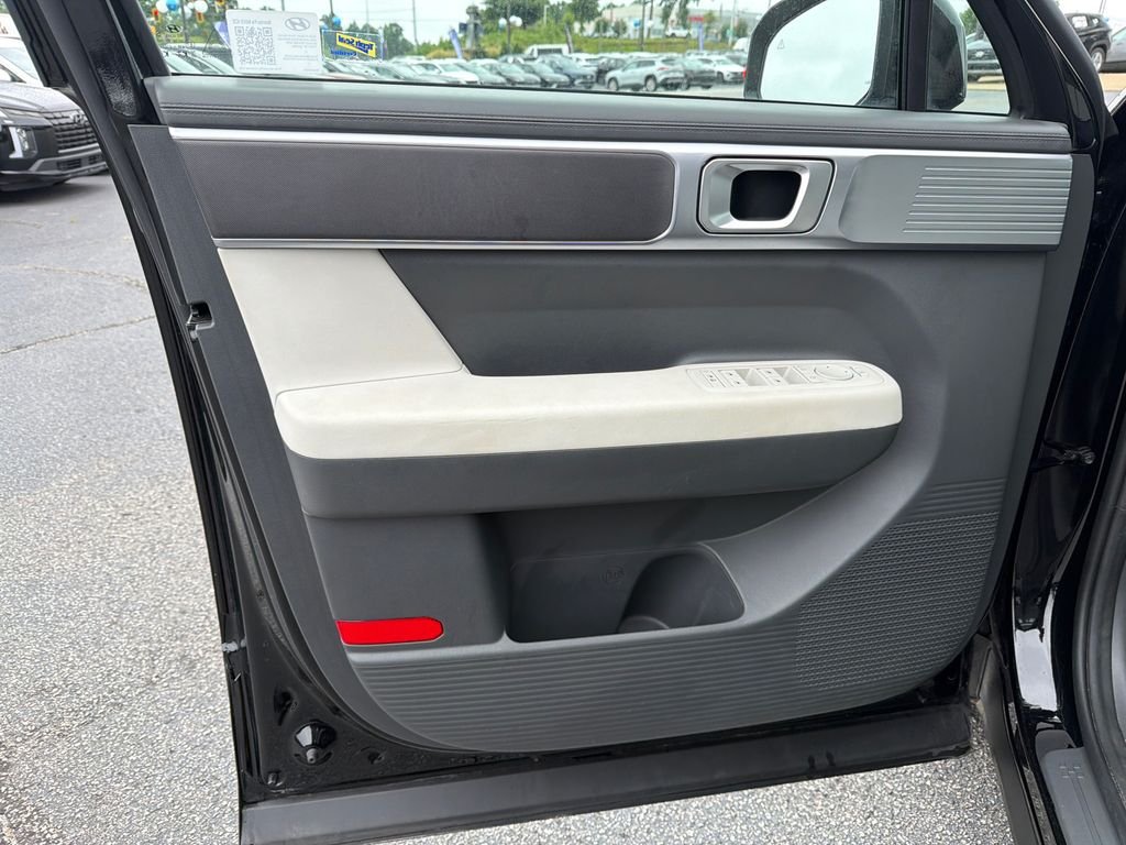 2025 Hyundai Santa Fe SE - Photo 10
