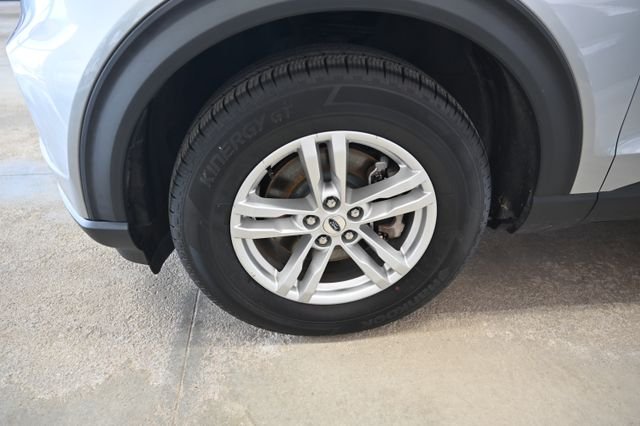 Used 2020 Silver Ford XLT image 33