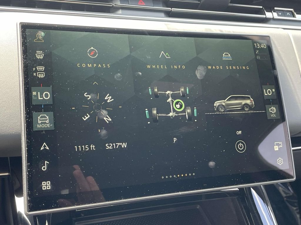 New 2026 Carpathian Grey Land Rover Dynamic SE image 25