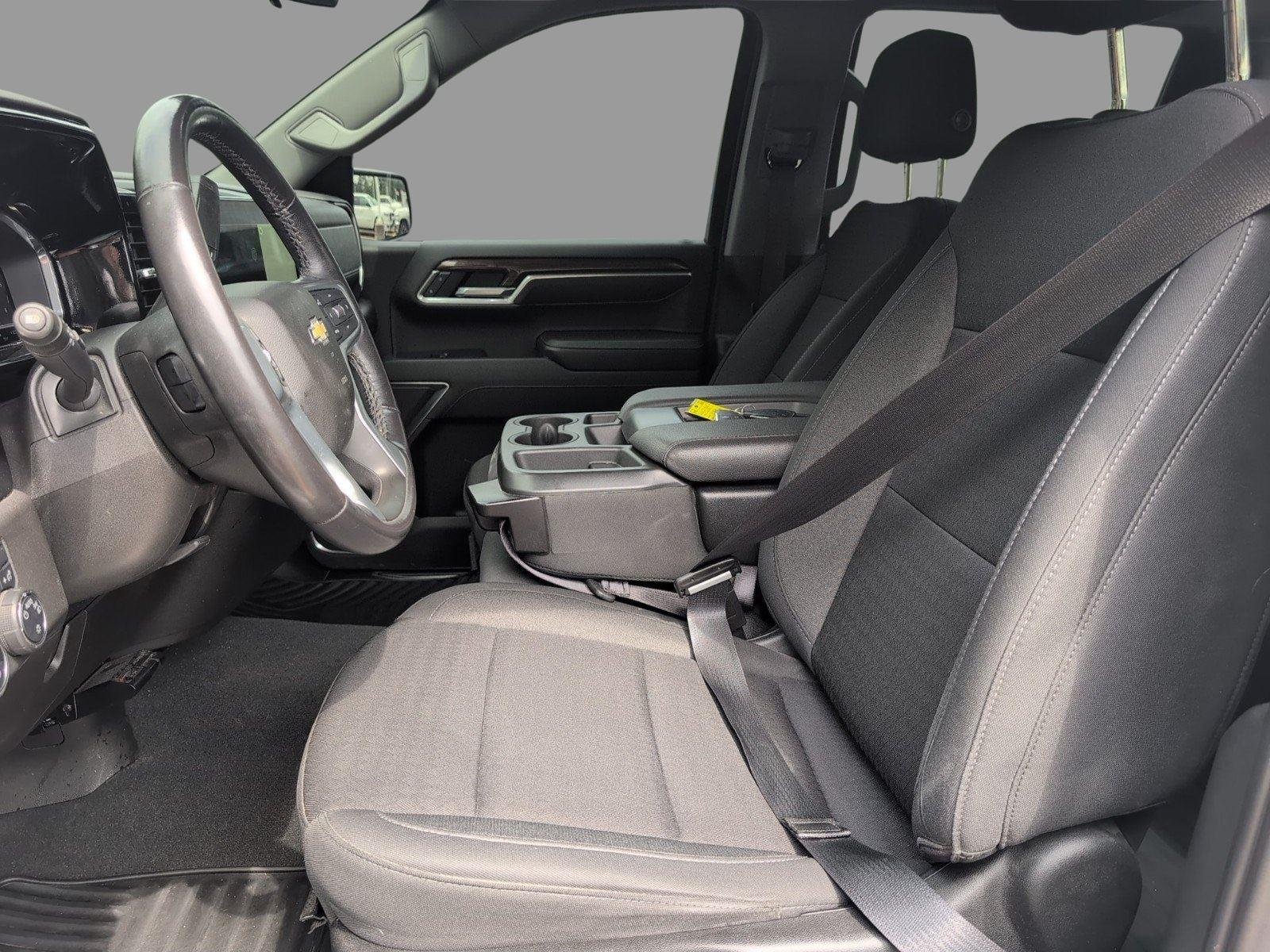 Used 2022 Summit White Chevrolet LT image 17