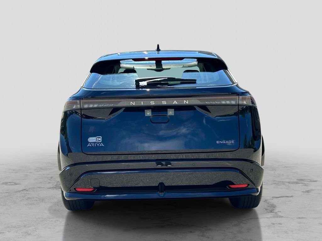 Used 2023 Black Nissan ENGAGE image 4