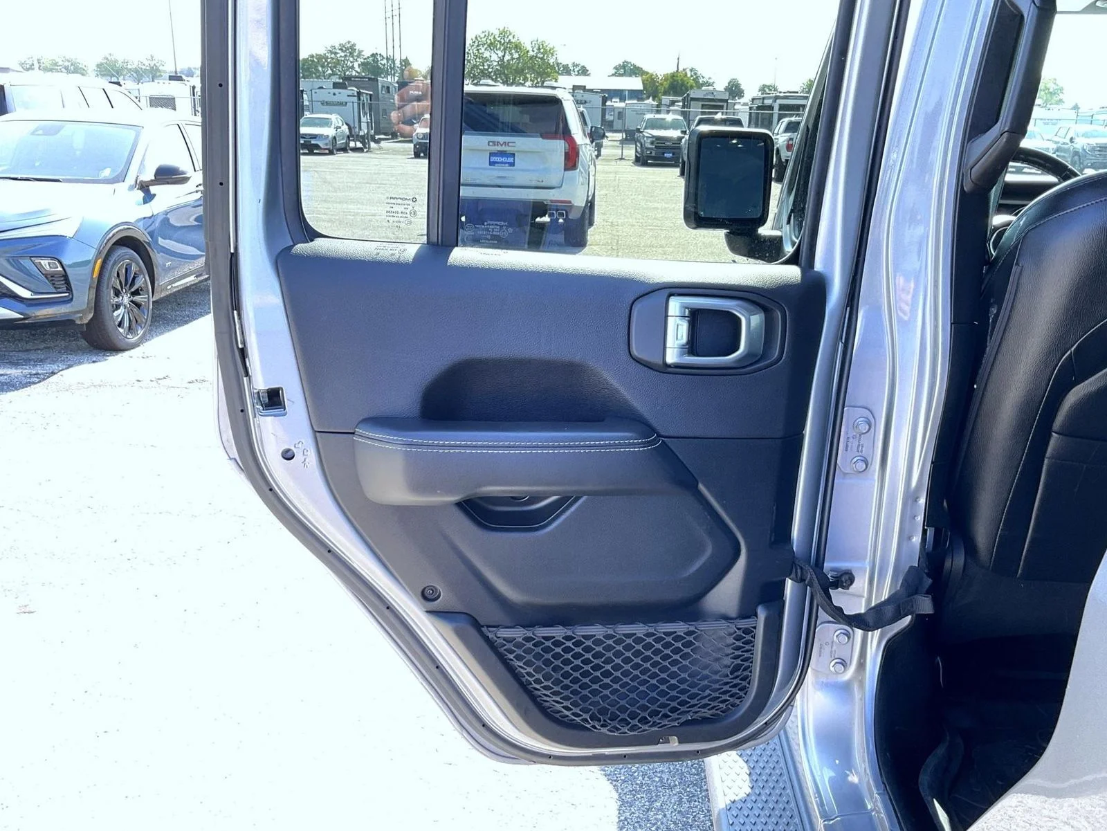 Used 2021 Silver Jeep Overland image 20