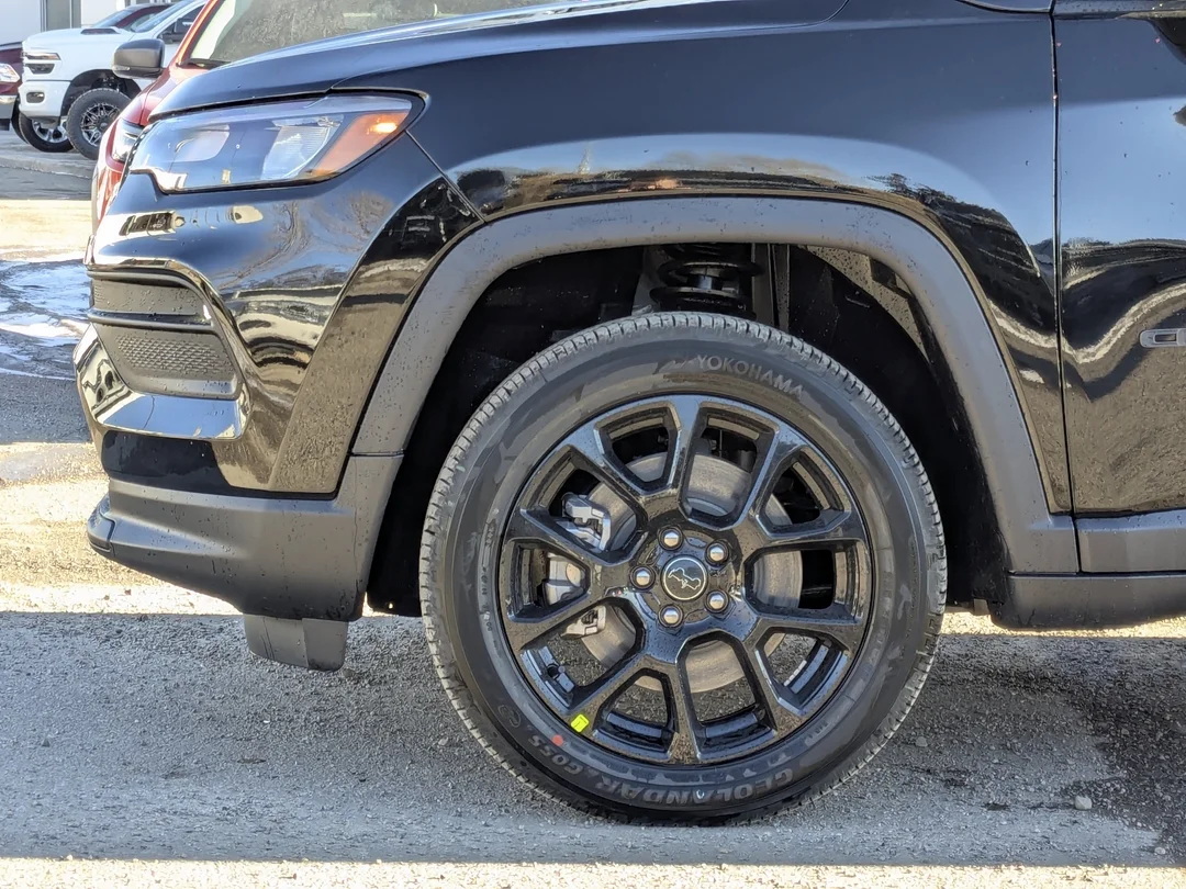 New 2026 Black Jeep North - - 4x4 - Altitude Special Edition - 18Black Wheels & More! image 9