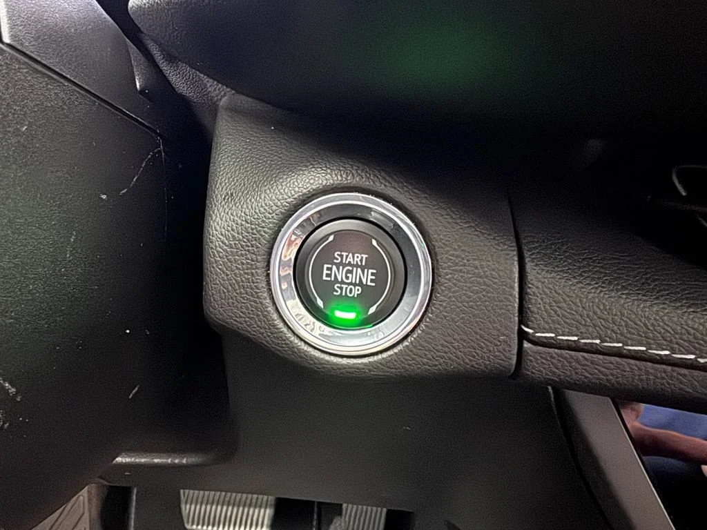 Certified Used 2023 Summit White Buick Essence image 20