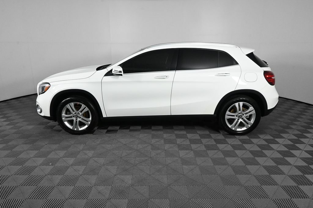 Used 2020 White Mercedes-Benz GLA 250 image 3
