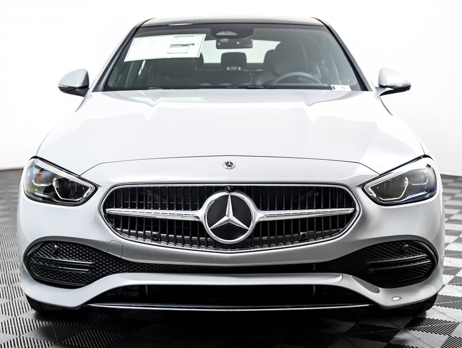 New 2026 MANUFAKTUR Alpine Grey Mercedes-Benz C 300 image 9