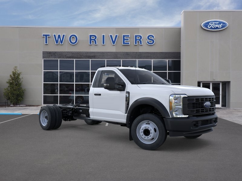 New 2026 Oxford White Ford F-550® XL image 7