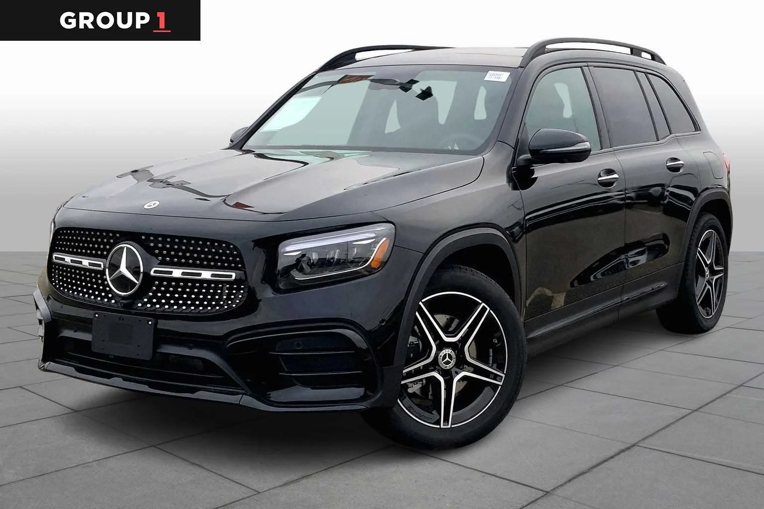 2026 Mercedes-Benz GLB GLB 250 4MATIC's photo