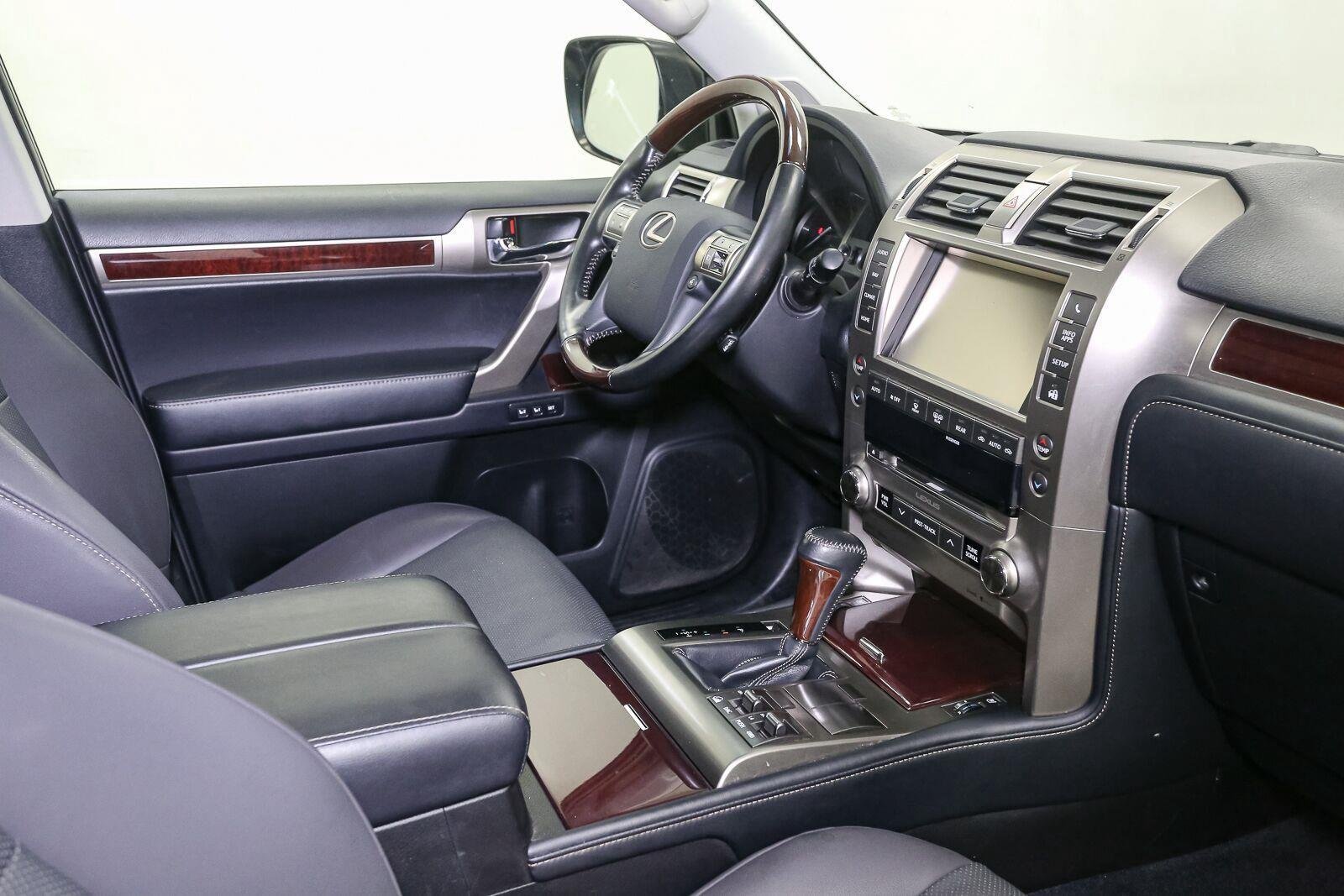 Used 2019 Black Onyx Lexus GX 460 Premium image 18