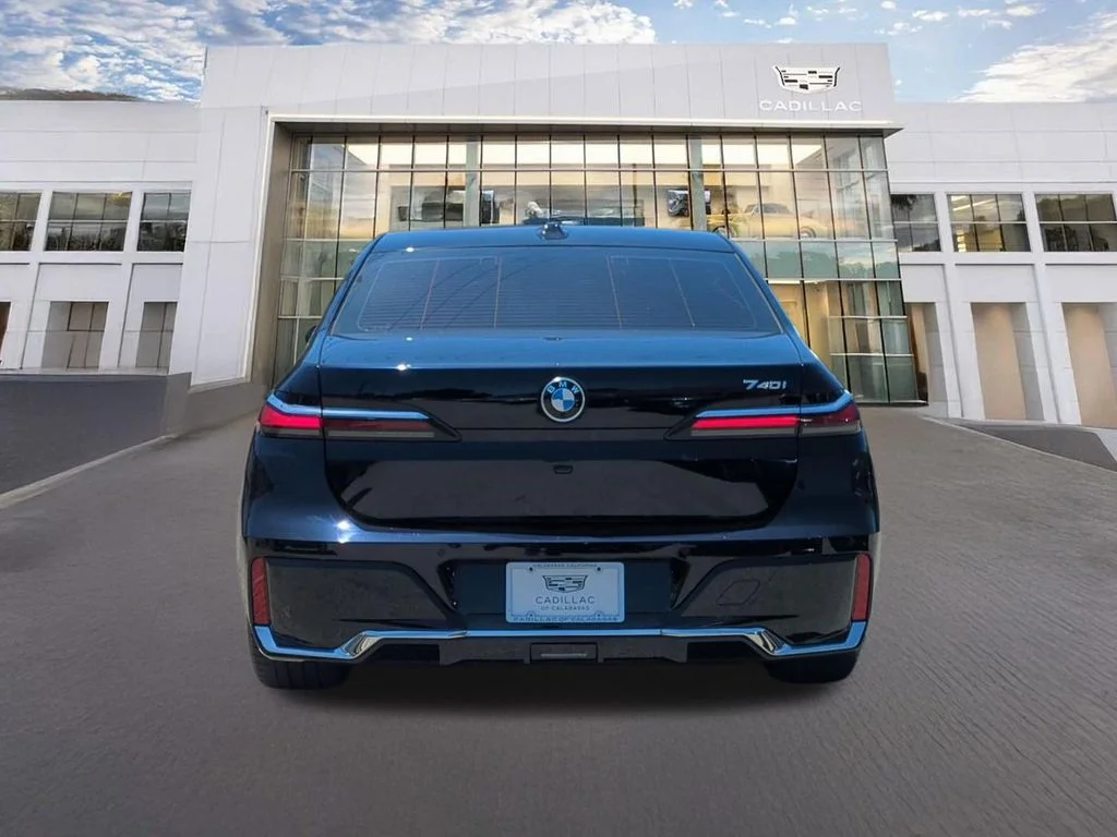 2023 BMW 7 Series 740i - Photo 6