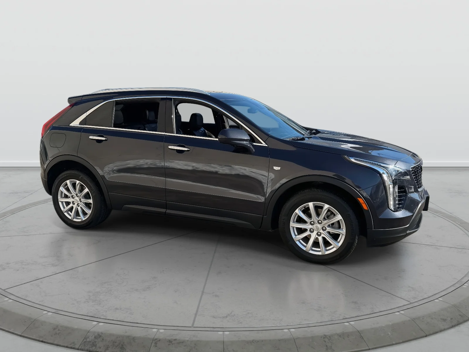 Used 2023 Gray Cadillac Luxury image 7