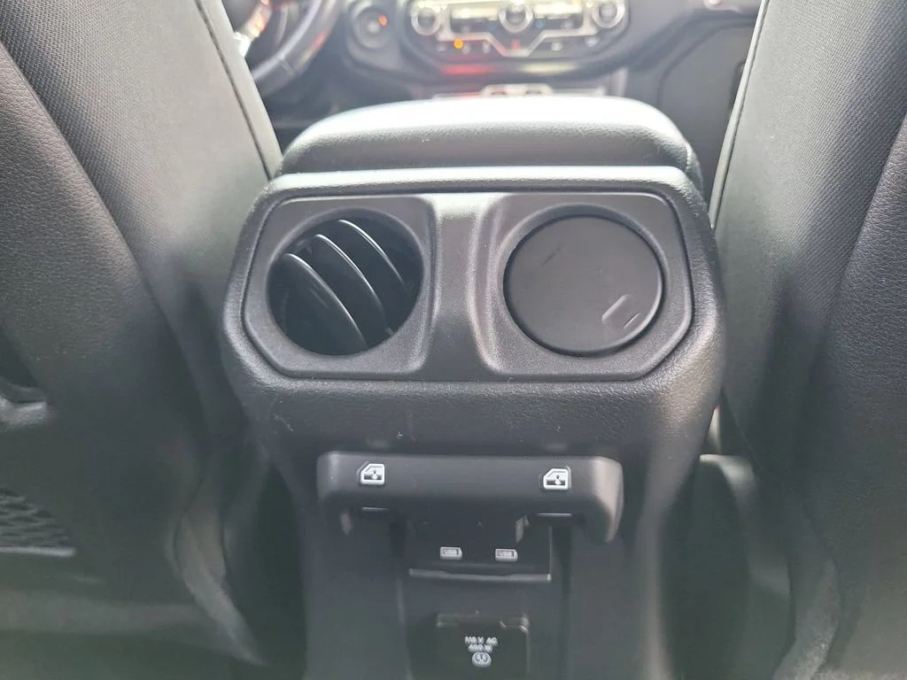 Used 2022 Gray Jeep Rubicon 4x4 image 21