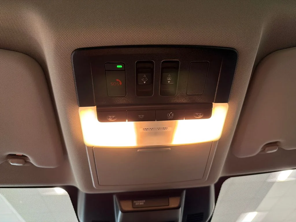 New 2026 Obsidian Green Pearl Nissan Platinum image 15