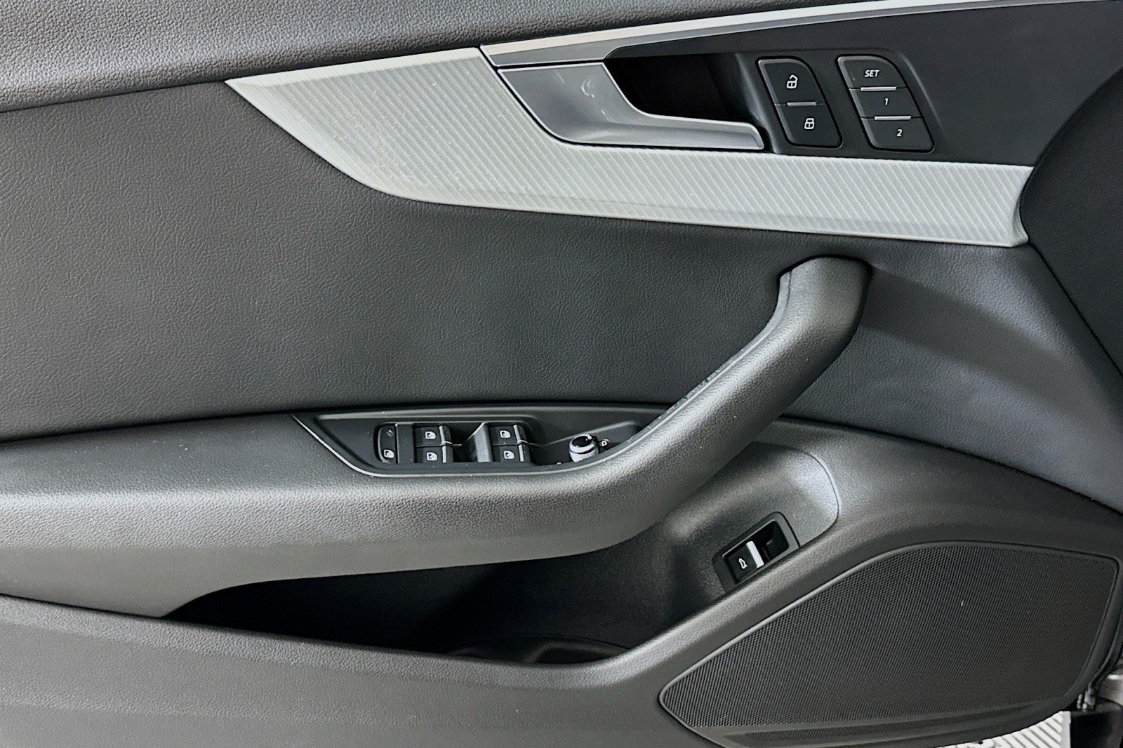 Used 2019 Manhattan Gray Metallic Audi Premium image 21