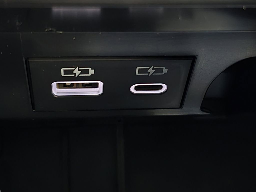 2026 Toyota Tundra SR5 - Photo 6