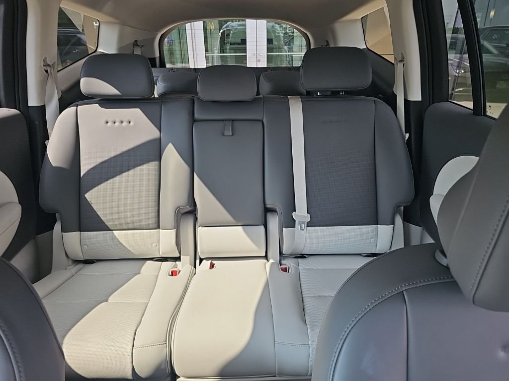 2026 Hyundai IONIQ 9 SEL - Photo 25
