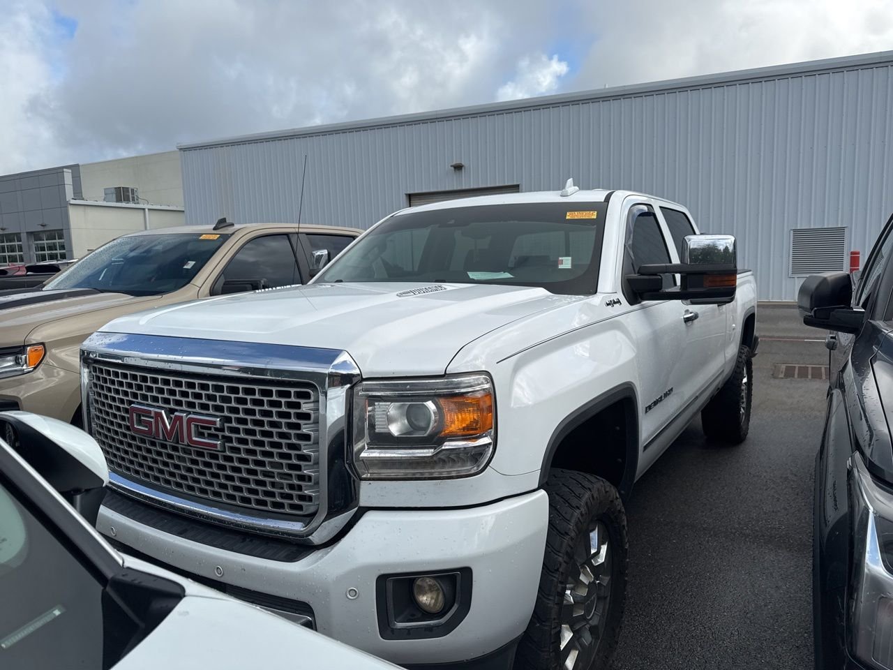 2016 GMC Sierra 4WD Crew Cab Standard Box Denali's photo